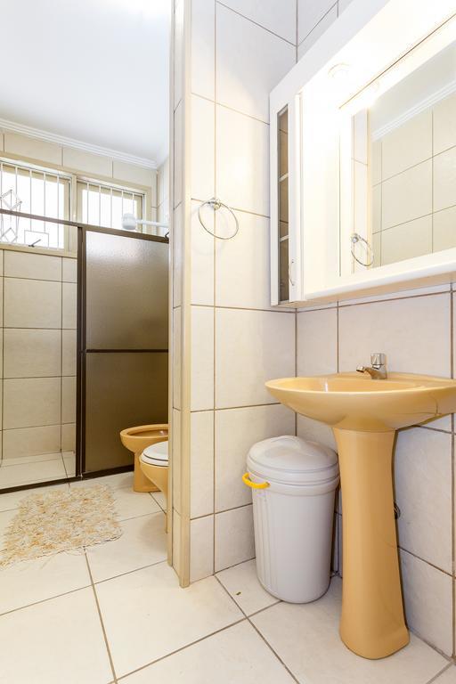 ホテル Pousada Residencial Alamandas フロリアノポリス 部屋 写真
